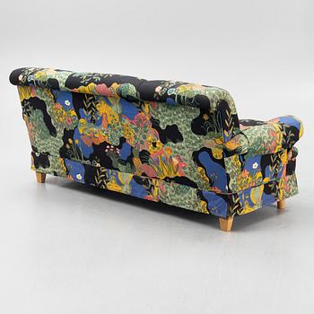 A model 'Dover' sofa, Norell Möbel AB, late 20th Century.