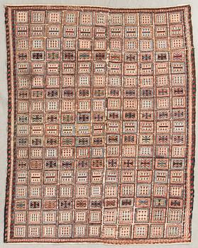 Rug, 189 x 143 cm.