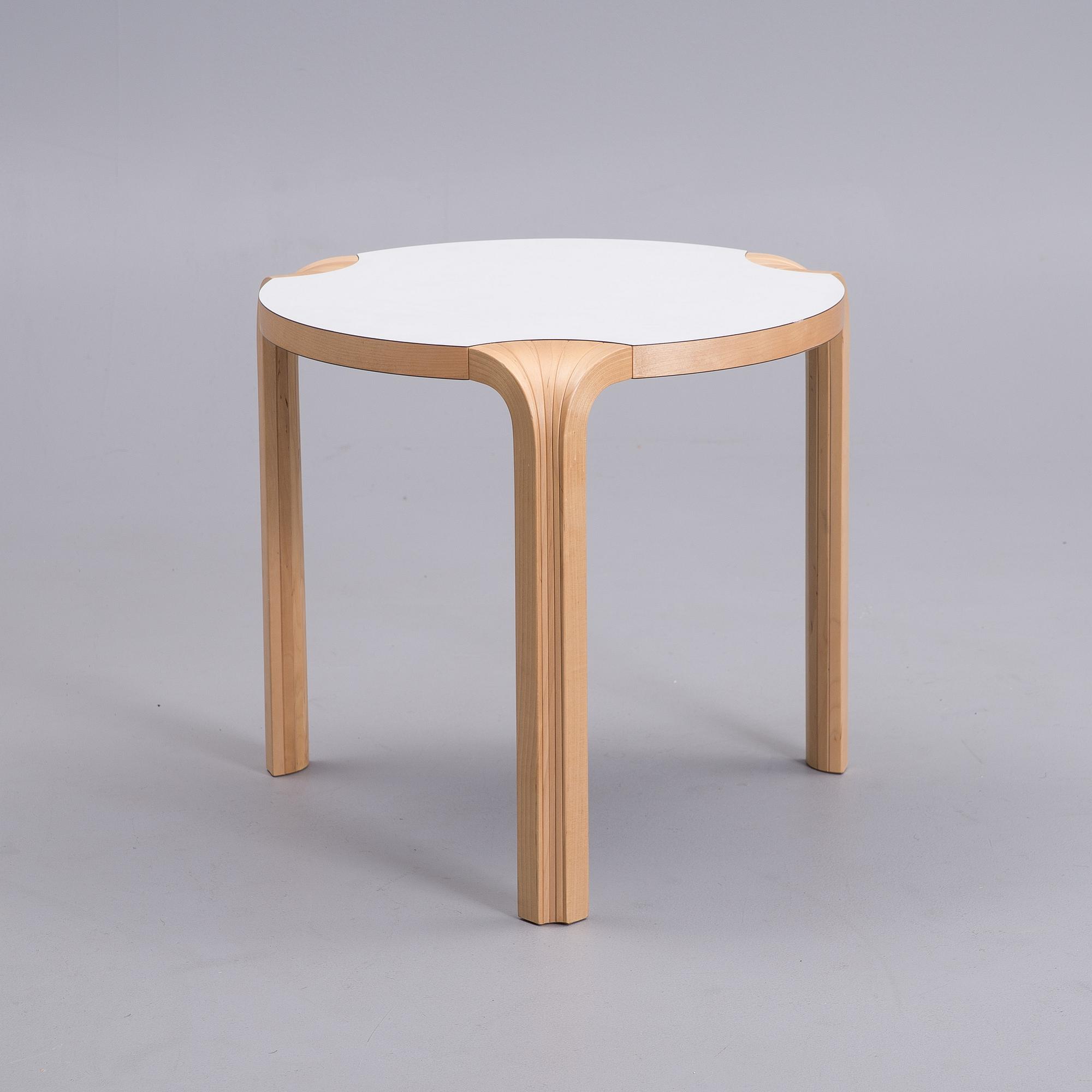 ALVAR AALTO, malli, X600, Artek 2006.