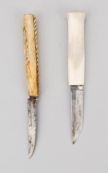 SAMEKNIVAR, 2 st, bl.a. renhorn och silver, bl.a. 1915.