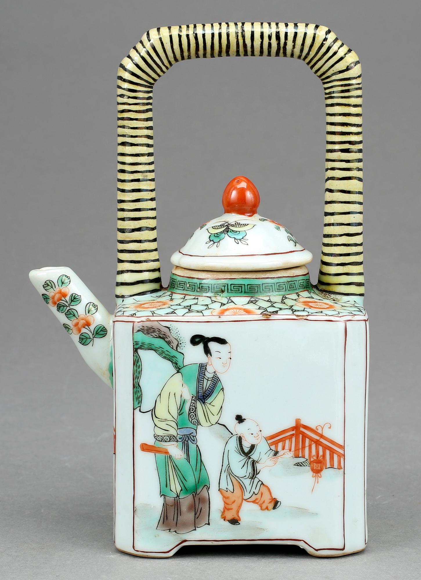 TEKANNA, Kina, porslin, 1800-1900-tal.