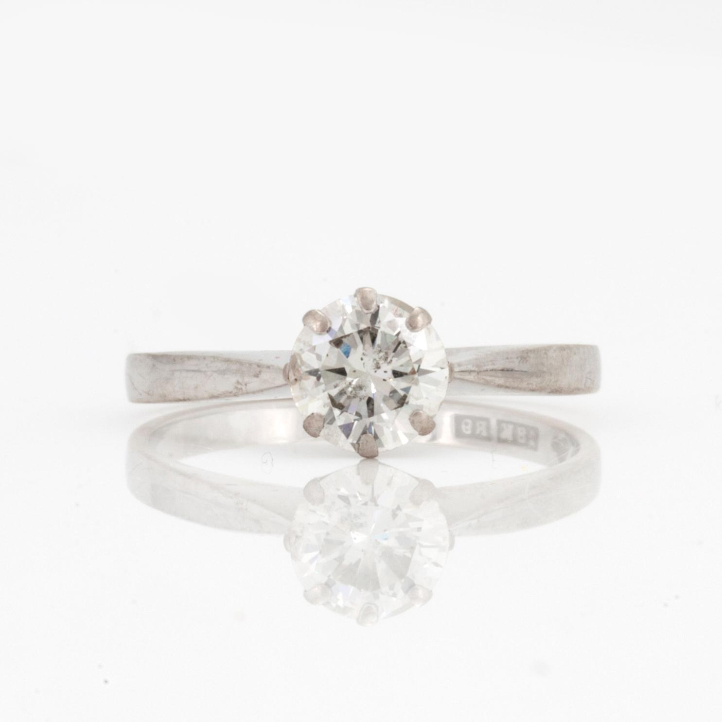 A 0,75 ct diamond ring. Quality approximately H/SI.