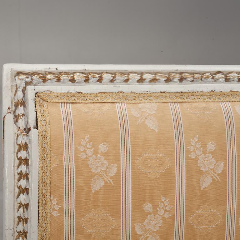 STOLAR, ett par, sengustavianska, omkring 1800.
