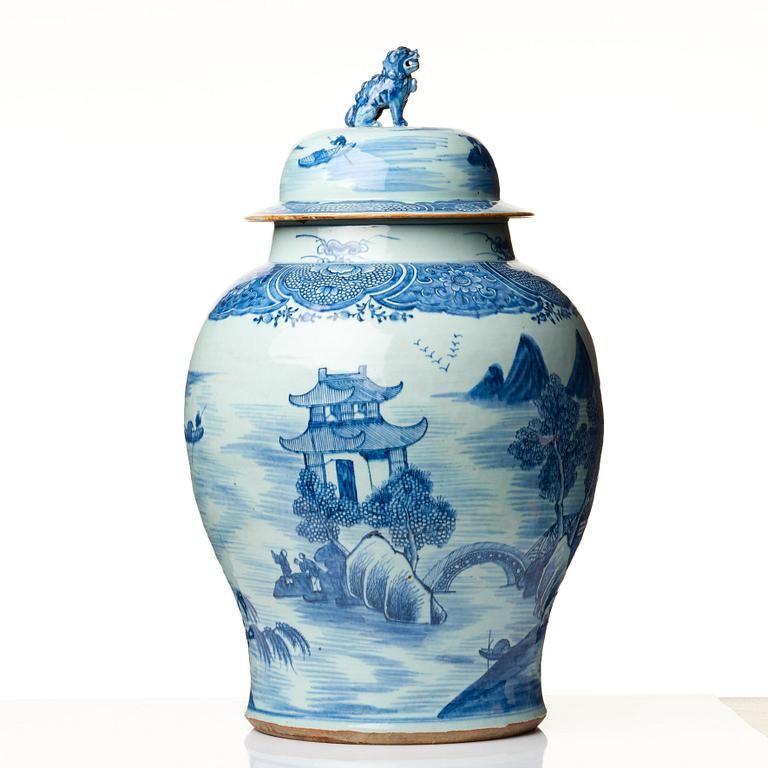 A pair of large blue and white jars with covers, Qing dynasty, Qianlong (1736-95).