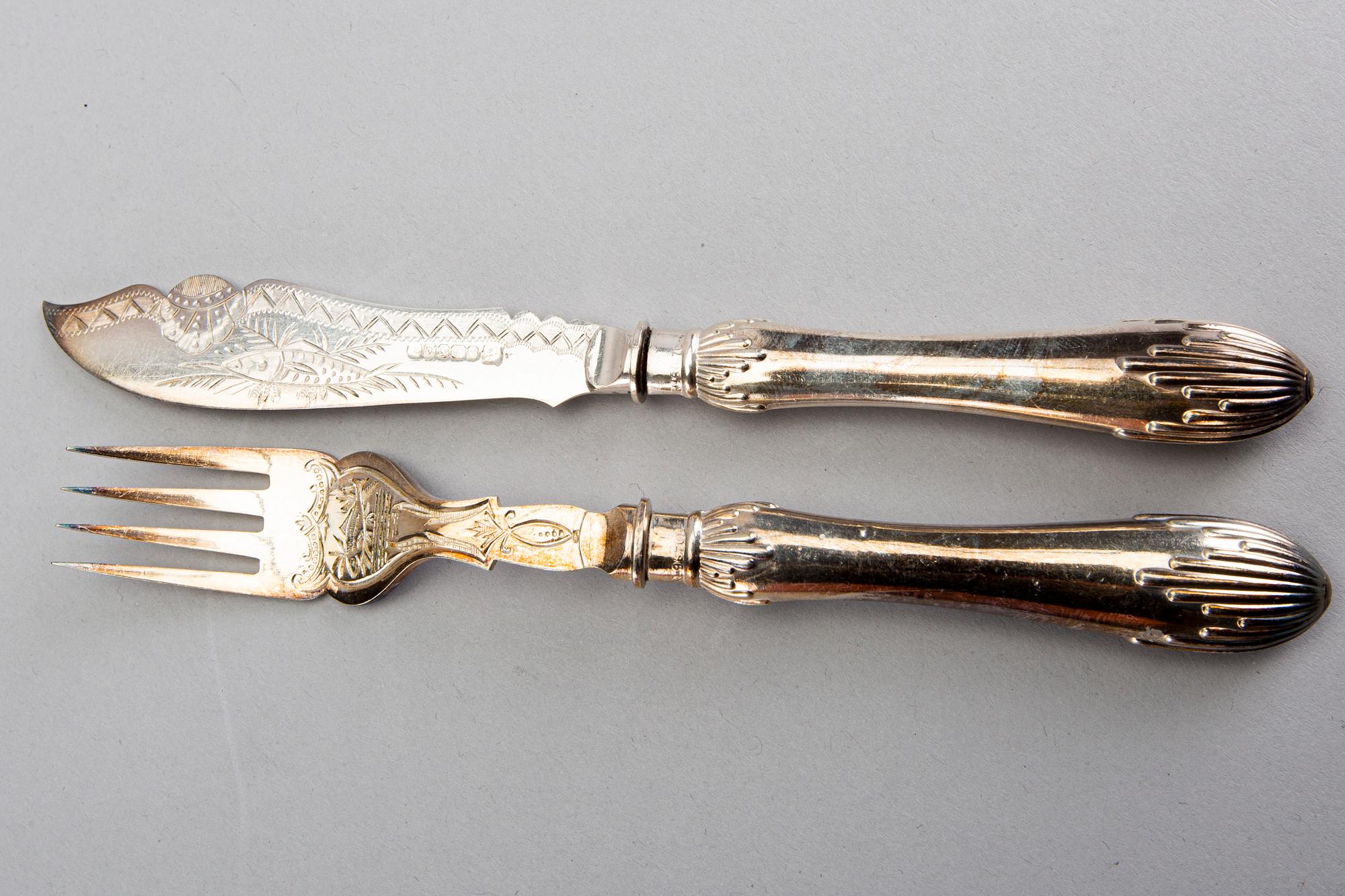 FISKBESTICK, pläter, England, 42 delar, 1900-talets början.
