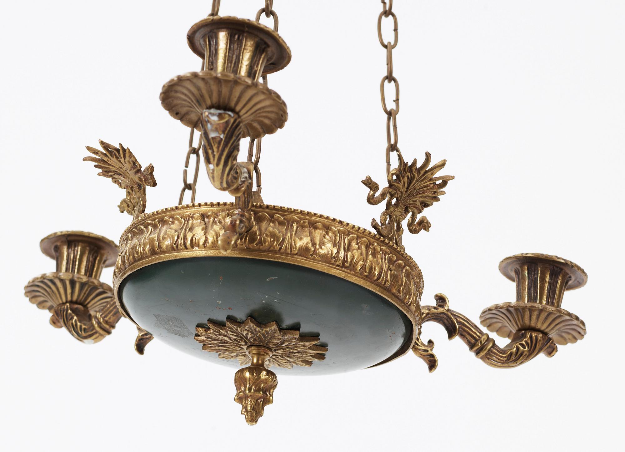 AMPLAR, ett par, empirestil, 1900-talets första hälft. Stämplade Stadsmissionens Industrihem, Stockholm. H 58.