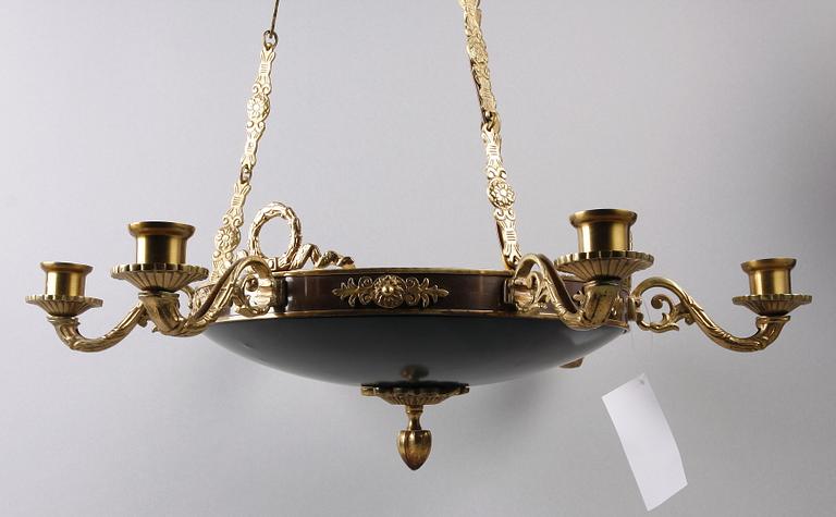 TAKAMPEL, empirestil, tidigt 1900-tal. Tot diam 58.