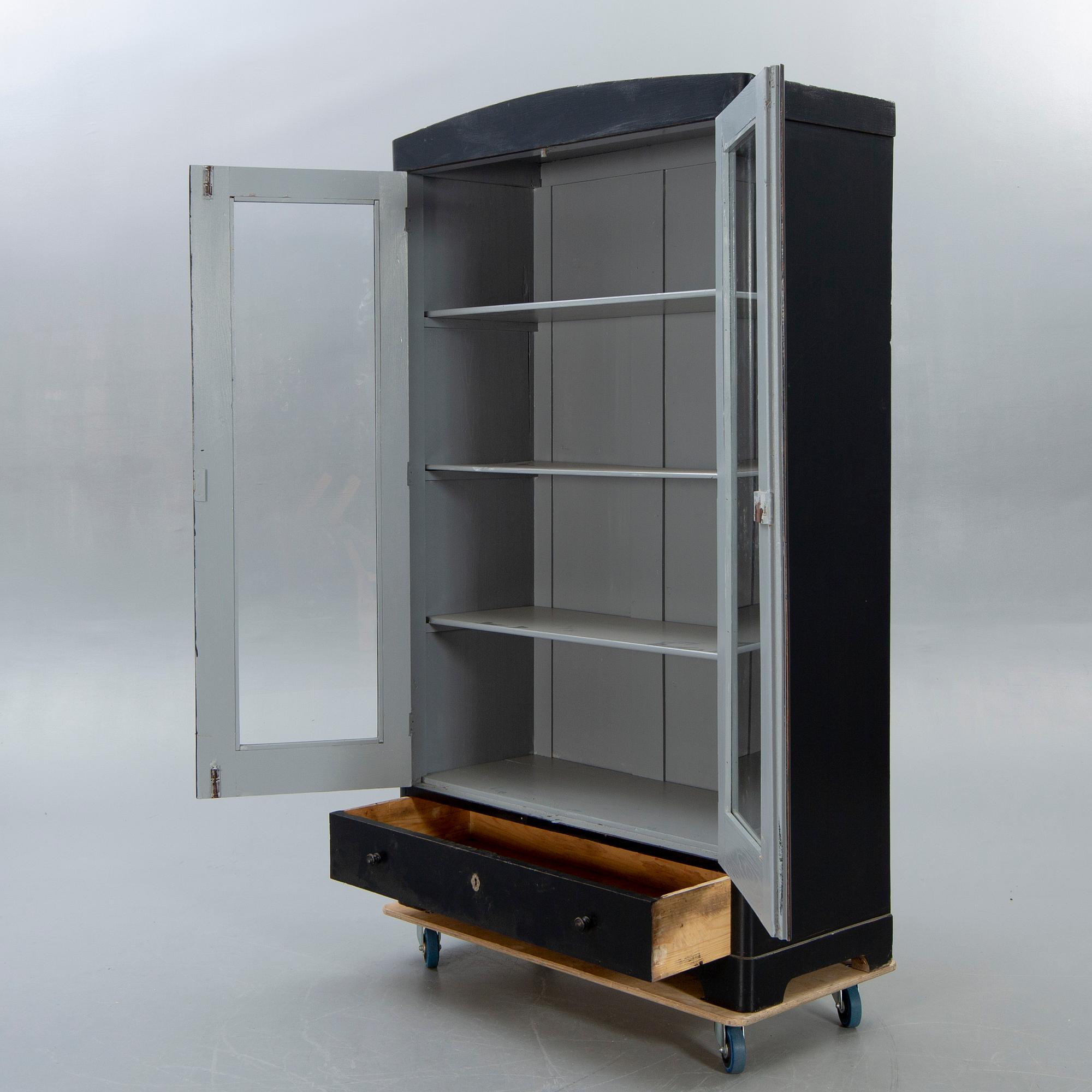 A display cabinet early 1900s.