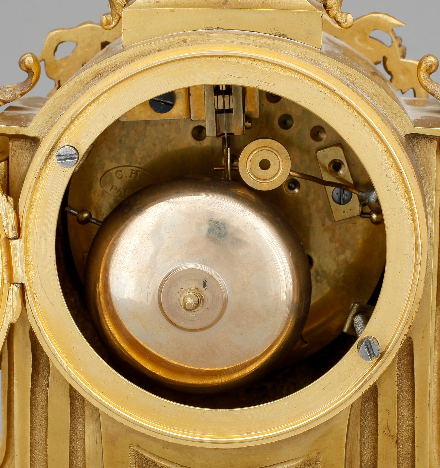 BORDSPENDYL, Louis XVI-stil, Frankrike, omkring 1900.