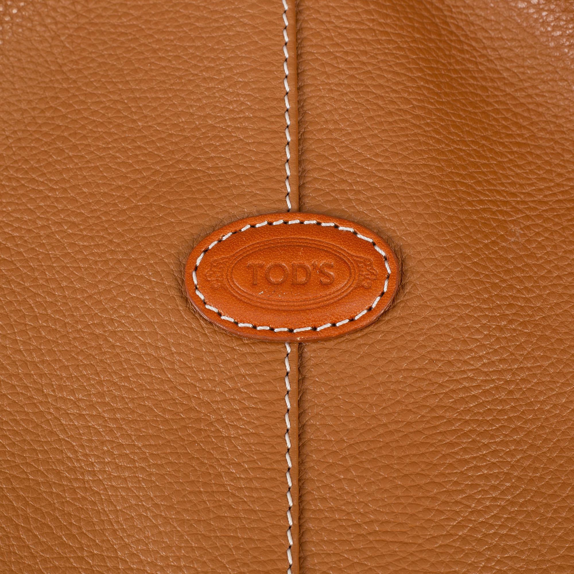 A Tod's tote bag.