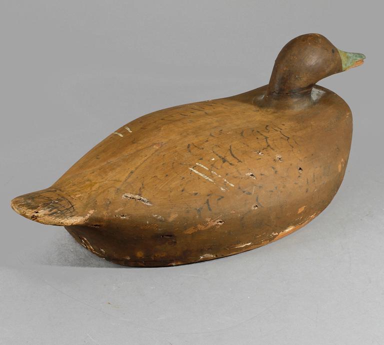 VETTE, bemålat trä, 1900-talets första hälft.
