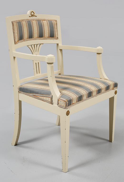 KARMSTOLAR, ett par, 1900-talets första hälft.