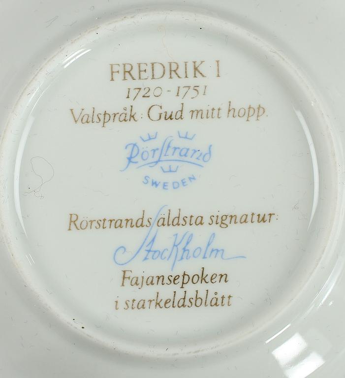 CREMÉKOPPAR MED FAT, 12 st, porslin, Rörstrand.