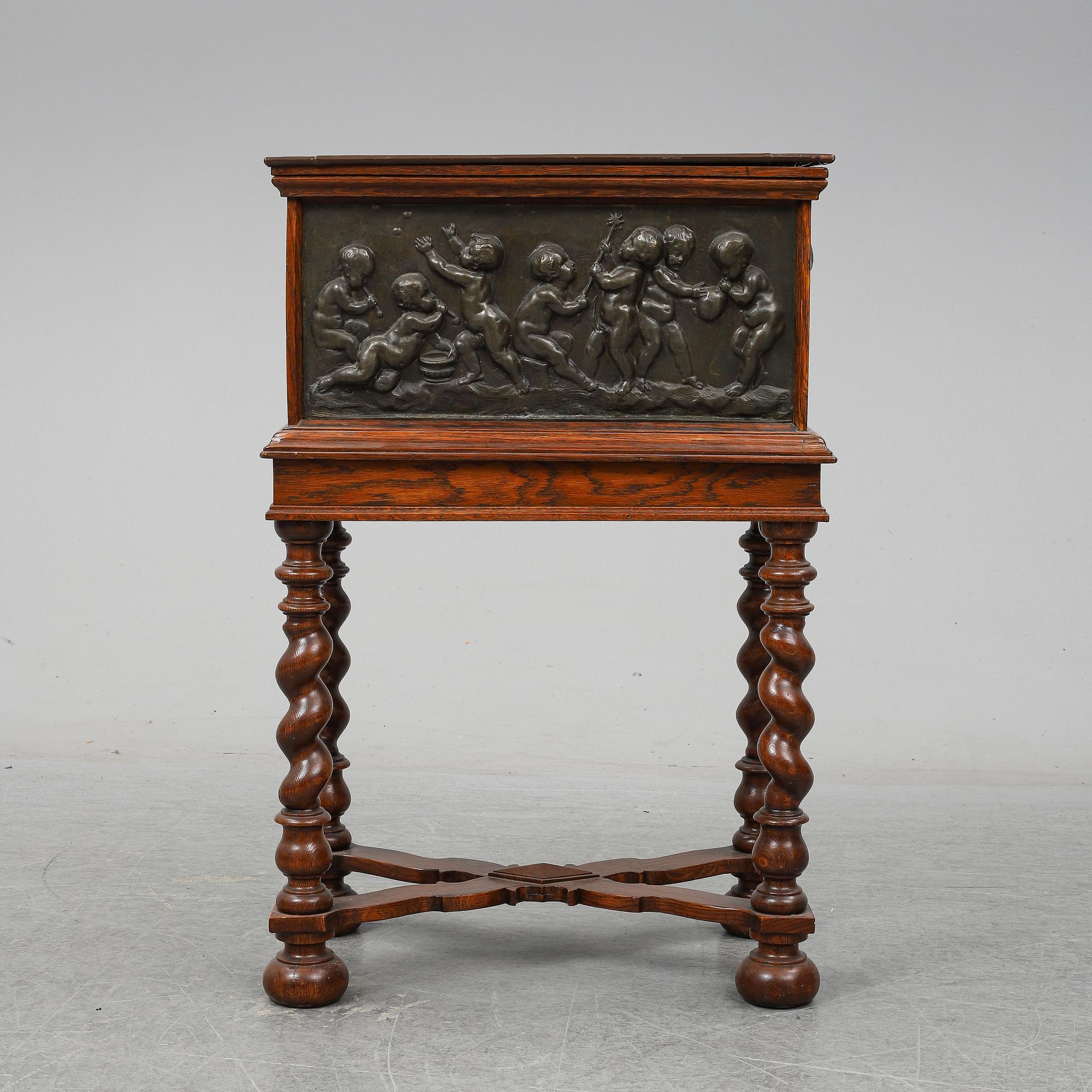 A Baroque style jardiniere.