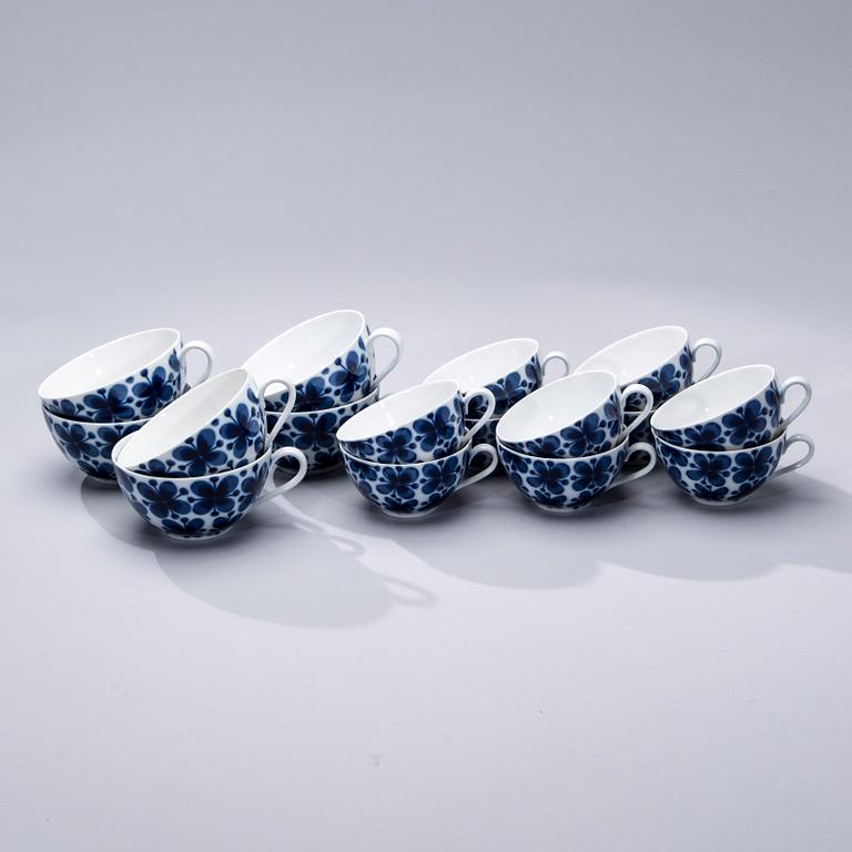 TEE-JA KAHVIKALUSTE, 34 osaa, posliinia, "Mon Amie" Marianne Westman.