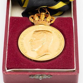 Medal "For Loyalty and Diligence" Gustaf V 1944 gold.