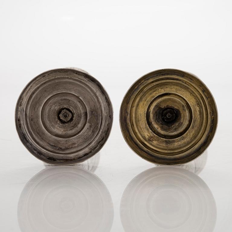 Peter Andreas Möller, Champagnestrutar, 2 st. snarlika, silver och förgyllt silver, S:t Petersburg, 1834 och 1837.