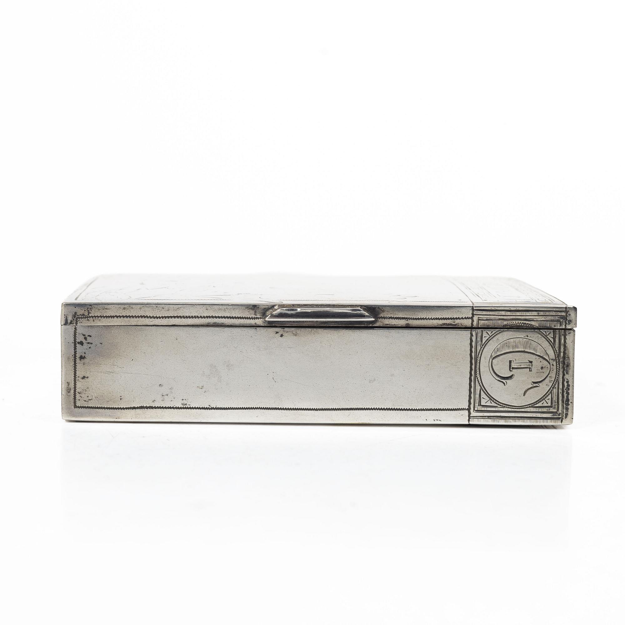 A Russian silver box, Moscow, 1908–1926.