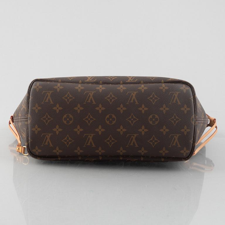 Louis Vuitton, bag, "My World Tour Neverfull MM", 2020.
