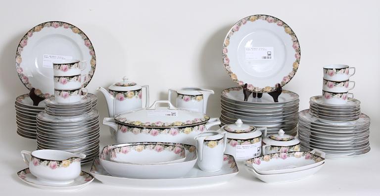 MATSERVIS, porslin, Thomas, Bavaria, ca 60 delar.