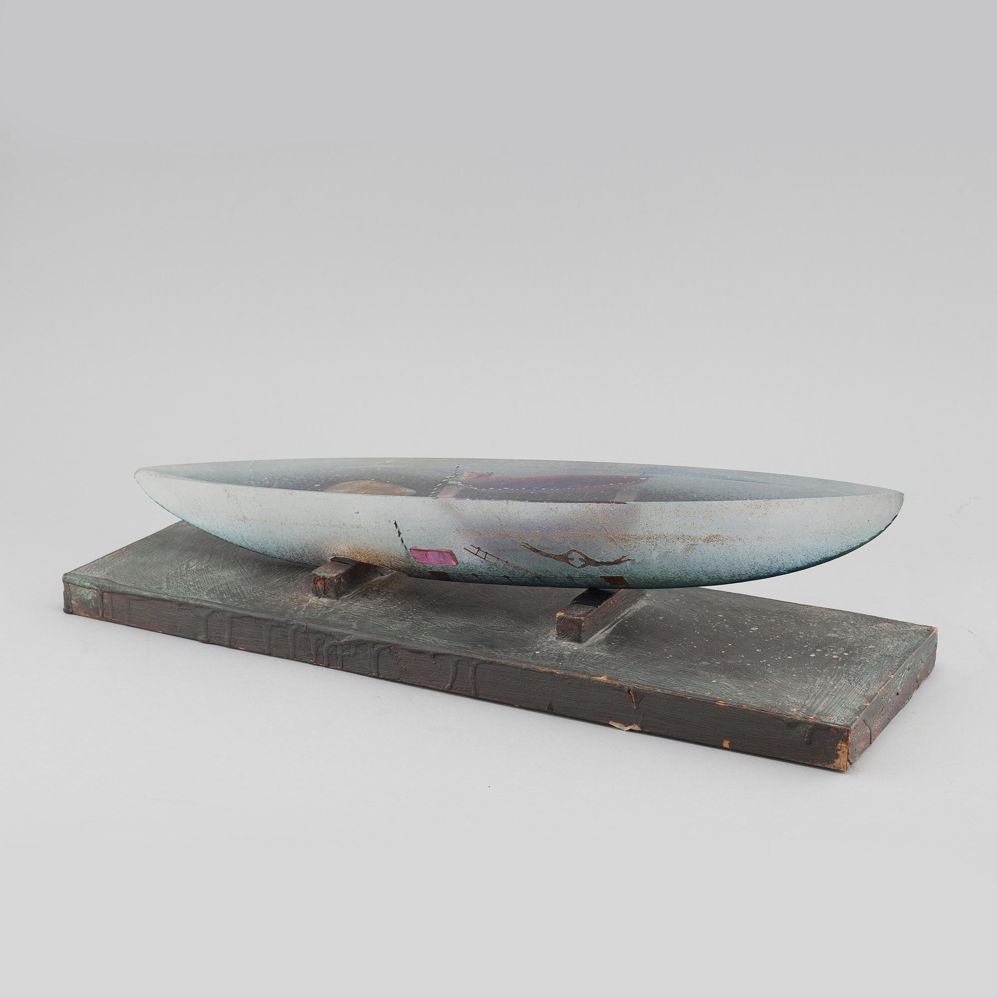 a glass object for Kosta Boda, unique, signed and numbered.