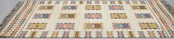 Märta Måås-Fjetterström, matto, "Ljusa plador", flat weave, ca 262 x 161-162,5 cm, signed AB MMF.
