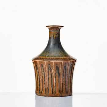 Stig Lindberg, two stoneware vases, Gustavsberg studio, Sweden 1963 and 1965.