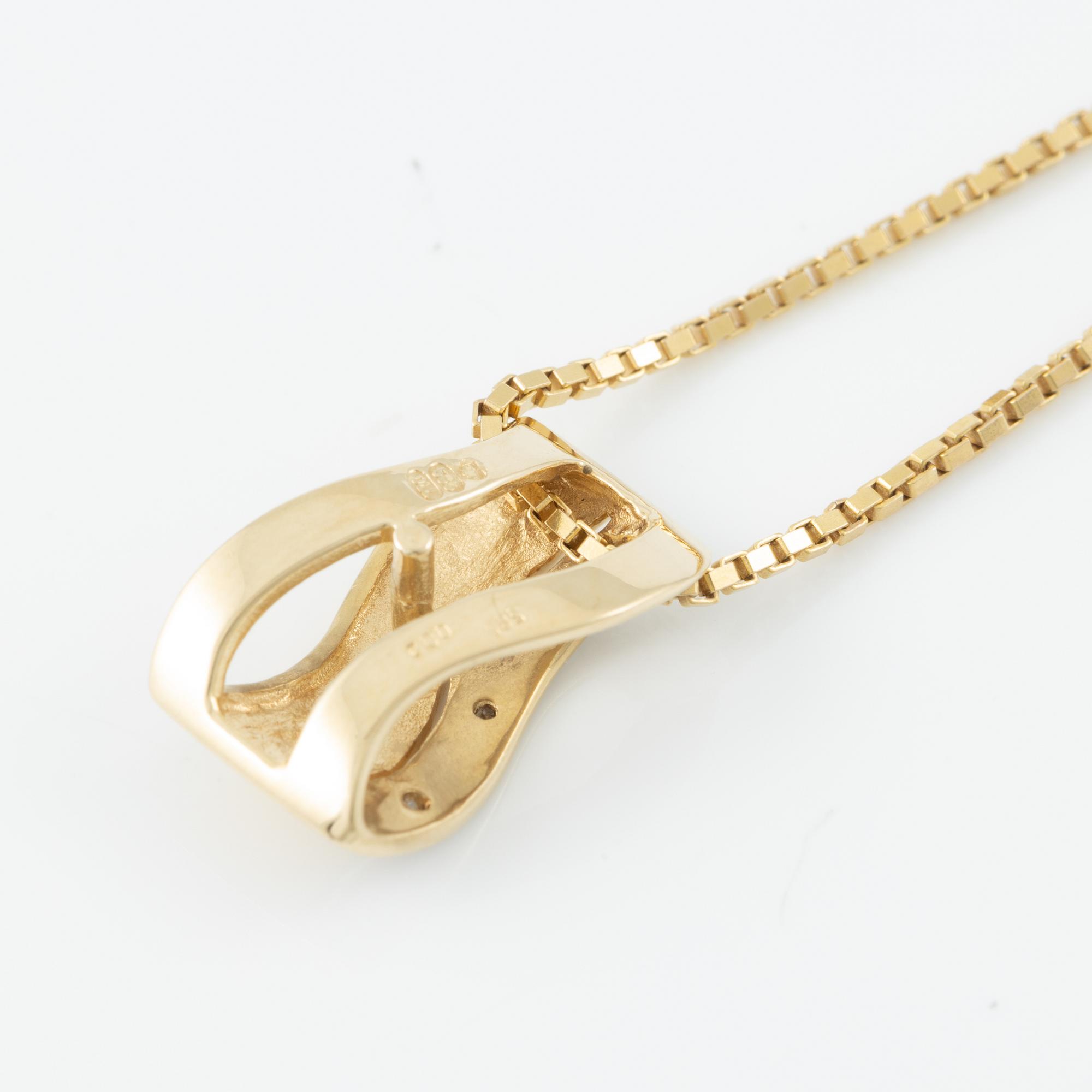 Hängsmycke med kedja, 14K guld med diamanter.