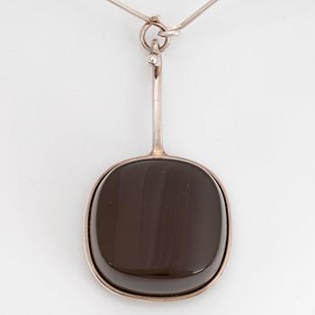 Vivianna Torun Bülow-Hübe, a sterling silver collier, design nr 160, the pendant nr 132 with a smoke coloured qvartz, Georg Jensen, Copenhagen,