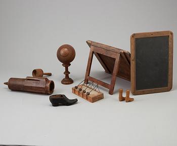 NINE WOODEN ITEMS, 19th century.