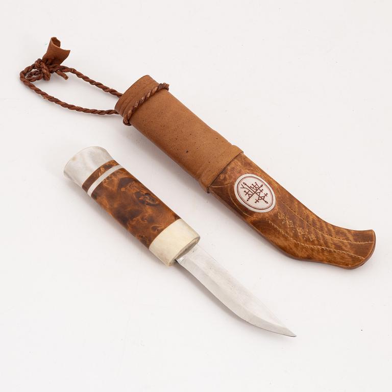 A birch and reindeer horn knife by Hans Michael Sunna before 1994, signed.