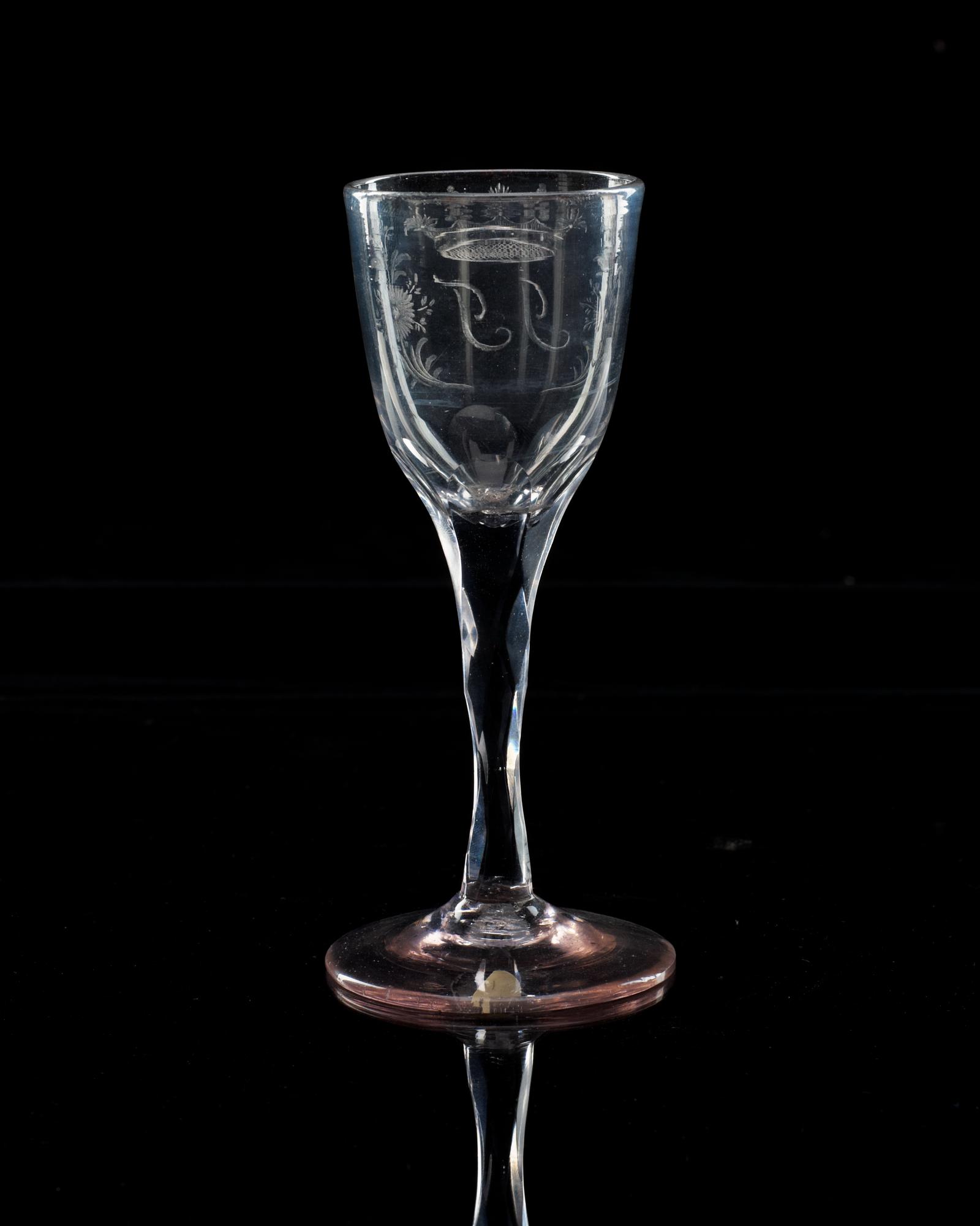 VINGLAS. England, 1700-talets slut.