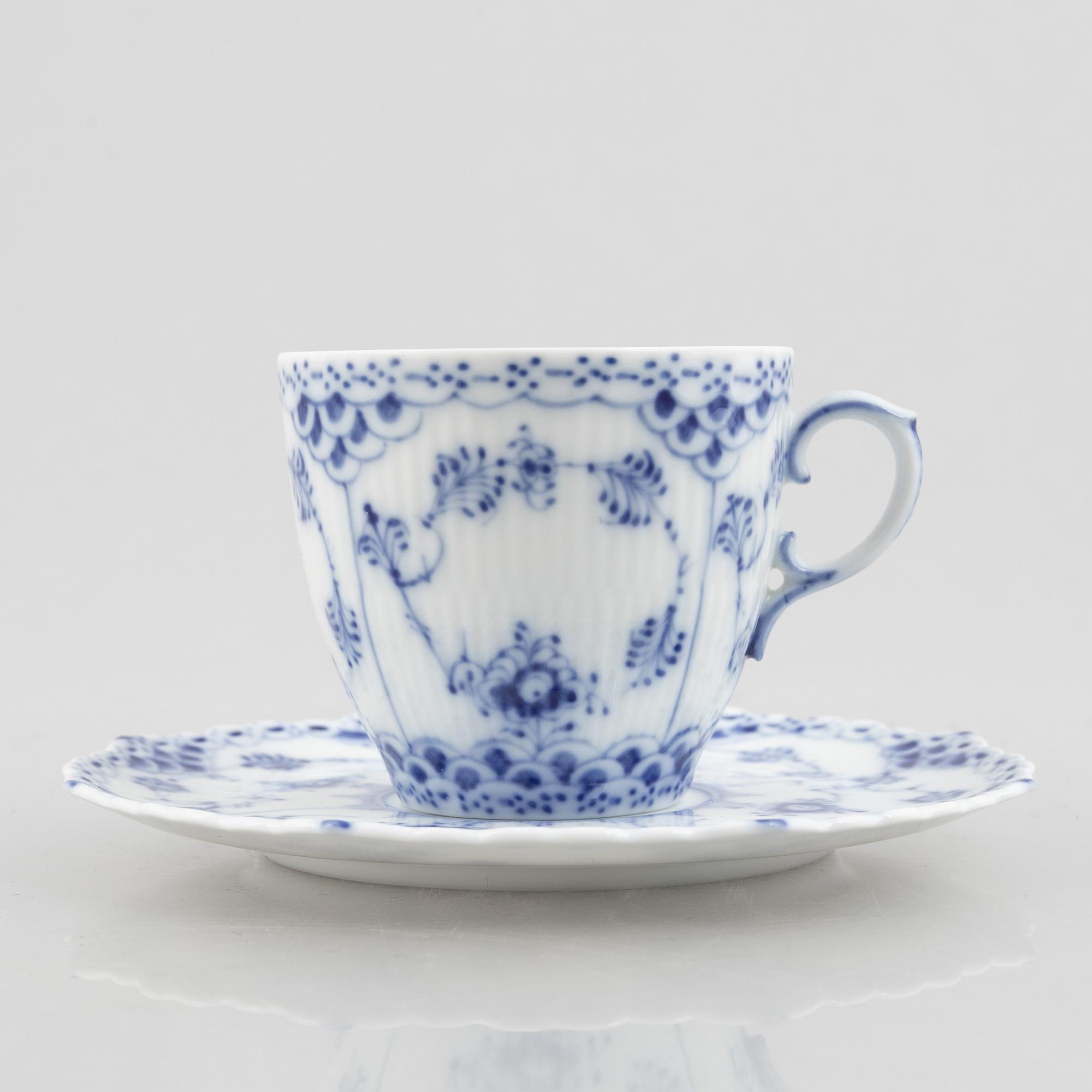 Royal Copenhagen, a 49-piece "Blue Fluted" porcelain service, half and full lace, Denmark.