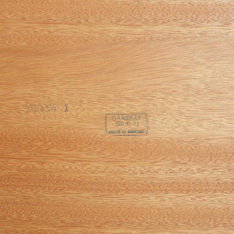 KONFERENSBORD, 4 delar, 1900-talets andra hälft, Gärsnäs, stämpelsignerade undertill.