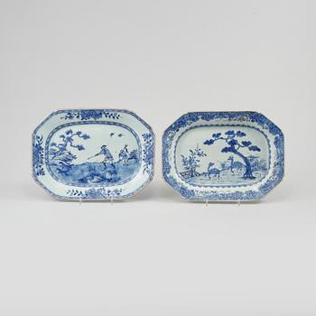 STEKFAT, 2 st, porslin, Kina, 1700-tal.