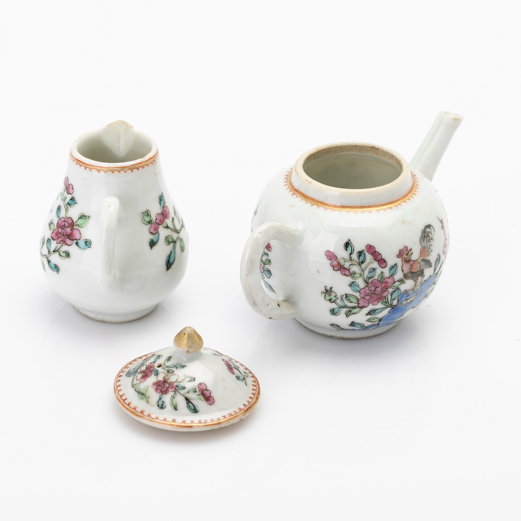 A Chinese famille rose porcelain teapot with cover and milk jug, Qing dynasty, Qianlong (1736–95).