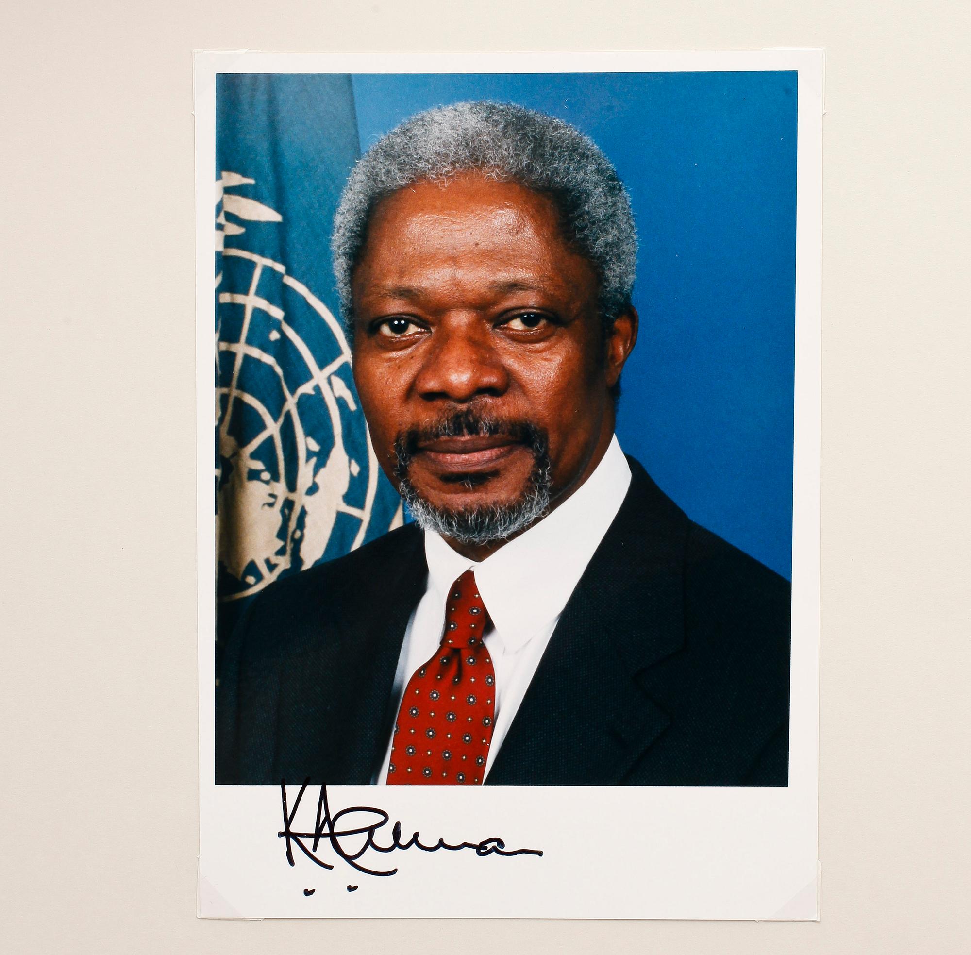 STATSCHEFER OCH POLITIKERS AUTOGRAFER, 5 st, bla Gustaf Mannerheim, egenhändiga.