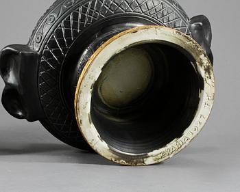 SKÅL MED LOCK, keramik, Friedl Holzer-Kjellberg, monogramsignerad F.H samt daterad 1924.