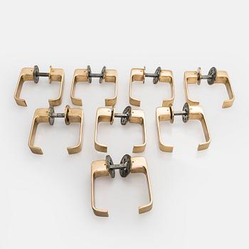 Timo Sarpaneva, dörrhandtag, 8 par, "Lasta" för Primo Oy. Formgiven 1964.