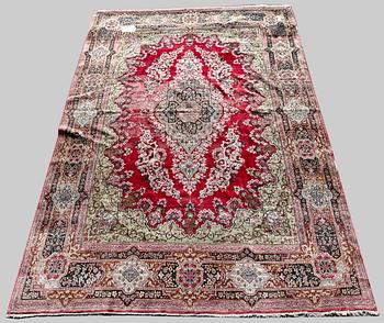 MATTA, orientalisk. Ca 365 x 265.