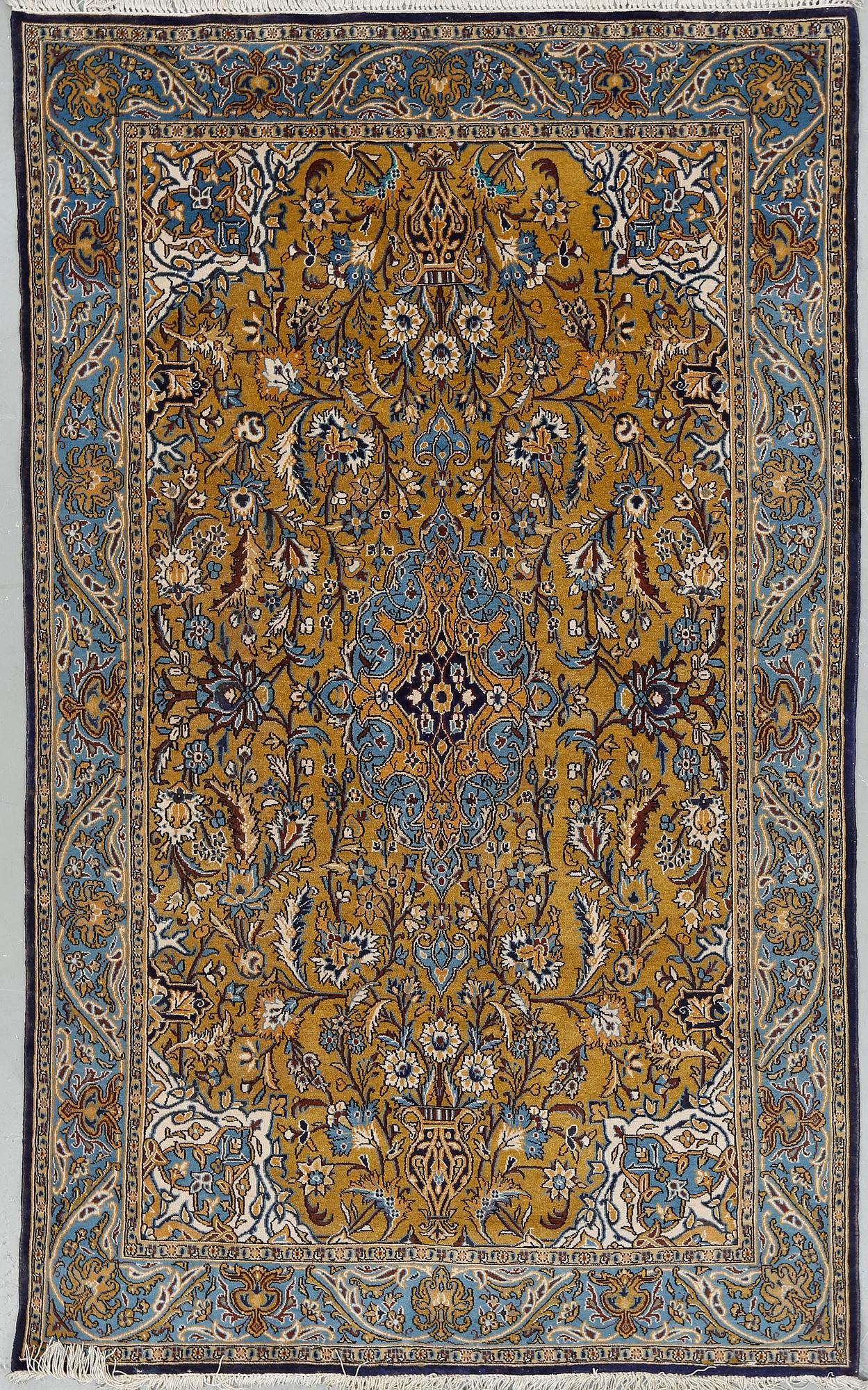 MATTA, sannolikt Ghom. Ca 255x155.