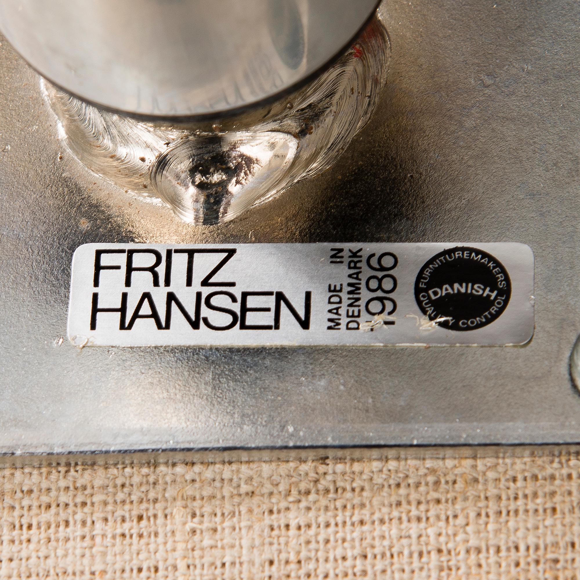 ARNE JACOBSEN, skrivbordsstolar, 4 st, "Oxford", Fritz Hansen Danmark 1986.