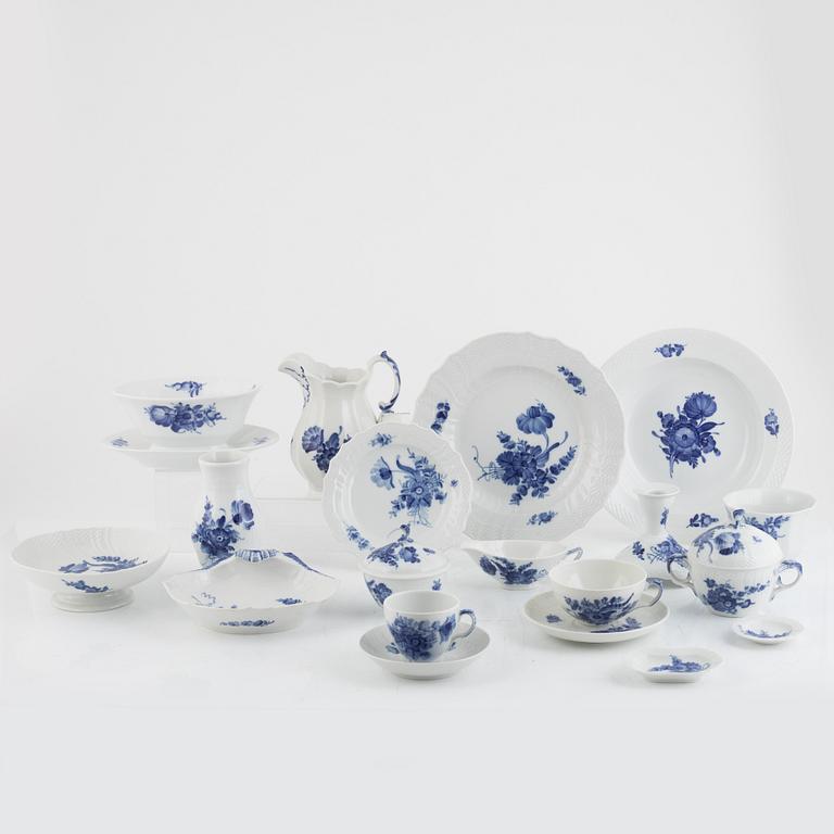 Royal Copenhagen, dinner service, 61 pieces, "Blue Flower", Denmark.