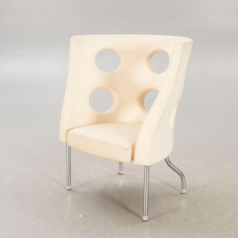 Paolo Rizzatto, A "Monoflexus" chrome and leather easy chair for Alias  later part of the 20th century.
