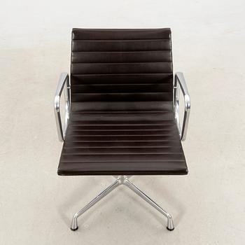 Charles & Ray Eames, skrivbordsstol "EA 177" Vitra 2007.