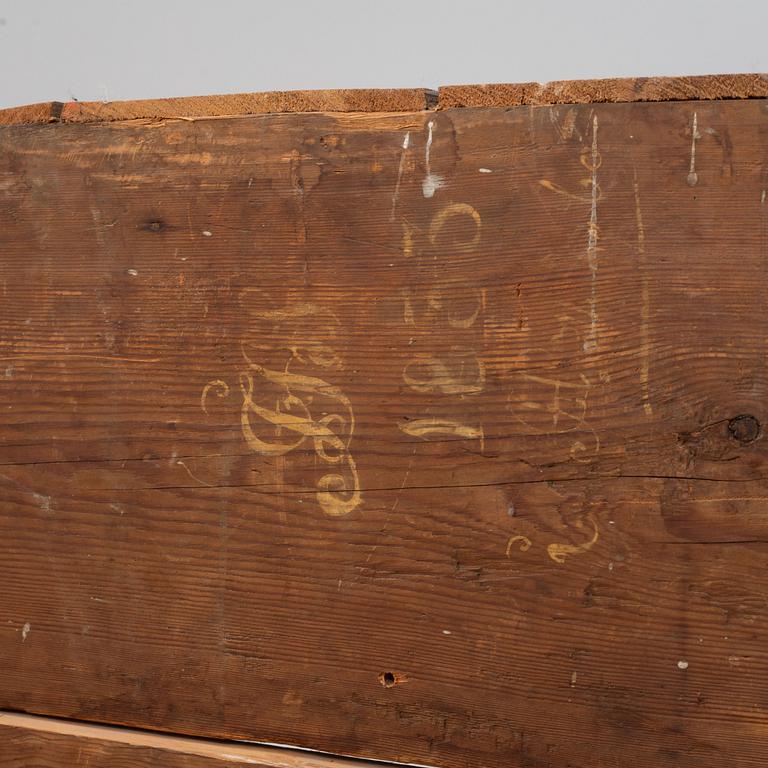 Cabinet top, 17th/18th century.