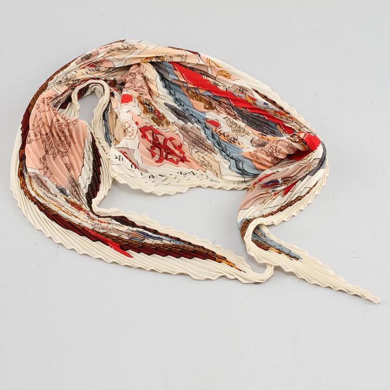 SCARF, Hermés.
