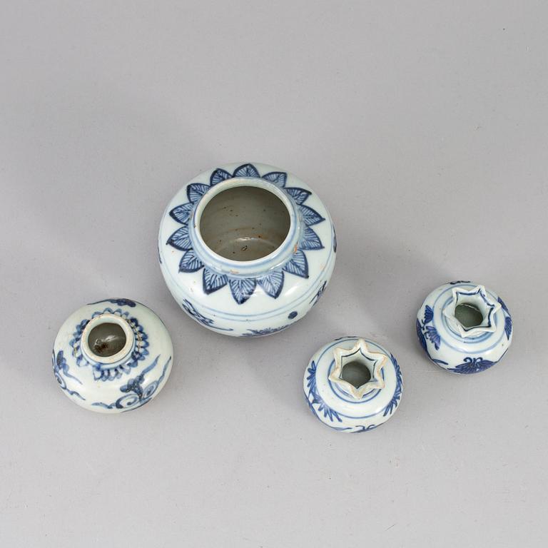 Four blue and white jars, presumably Ming dynasty (1368-1644).