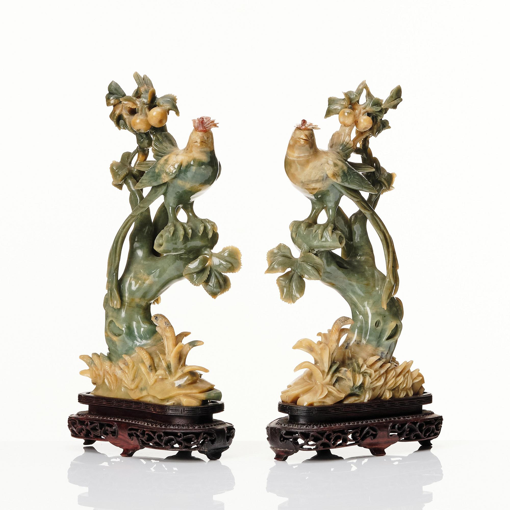 Skulpturer, 1 par, nefrit, Kina, 1900-tal.