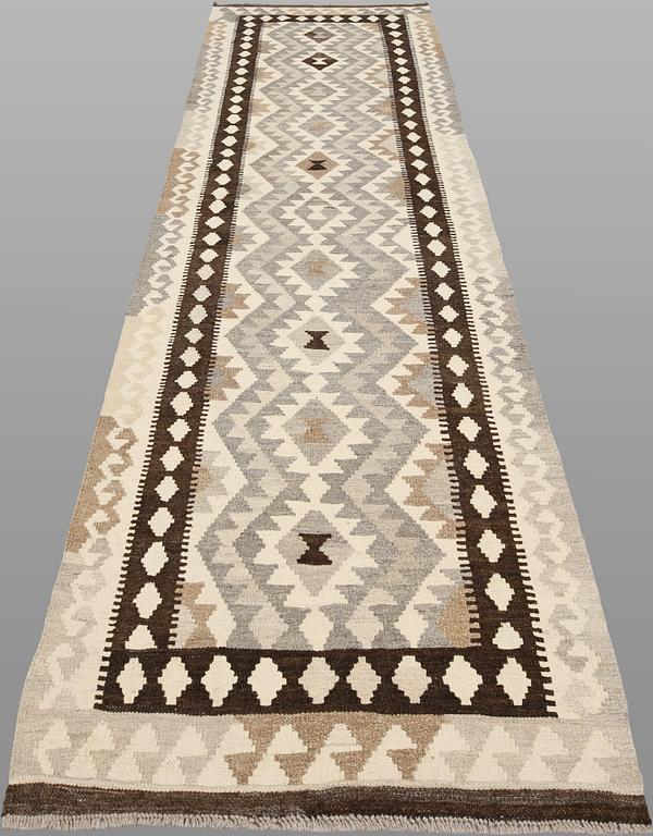 Gallerimatta, Kelim, 302 x 88 cm.